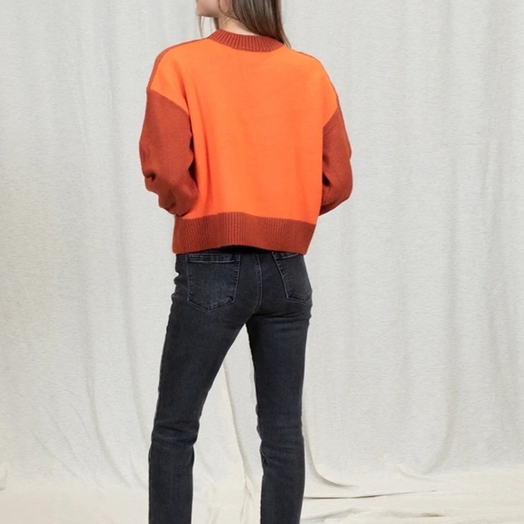 Coco‎ & Jamieson Cropped Sweater Women’s Sz M 2 tone orange with flower design - Picture 2 of 15
